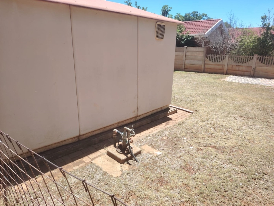 7 Bedroom Property for Sale in Fichardt Park Free State